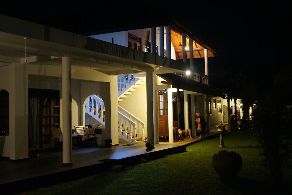 Gaestehaus Isabella Beruwala Bagian luar foto