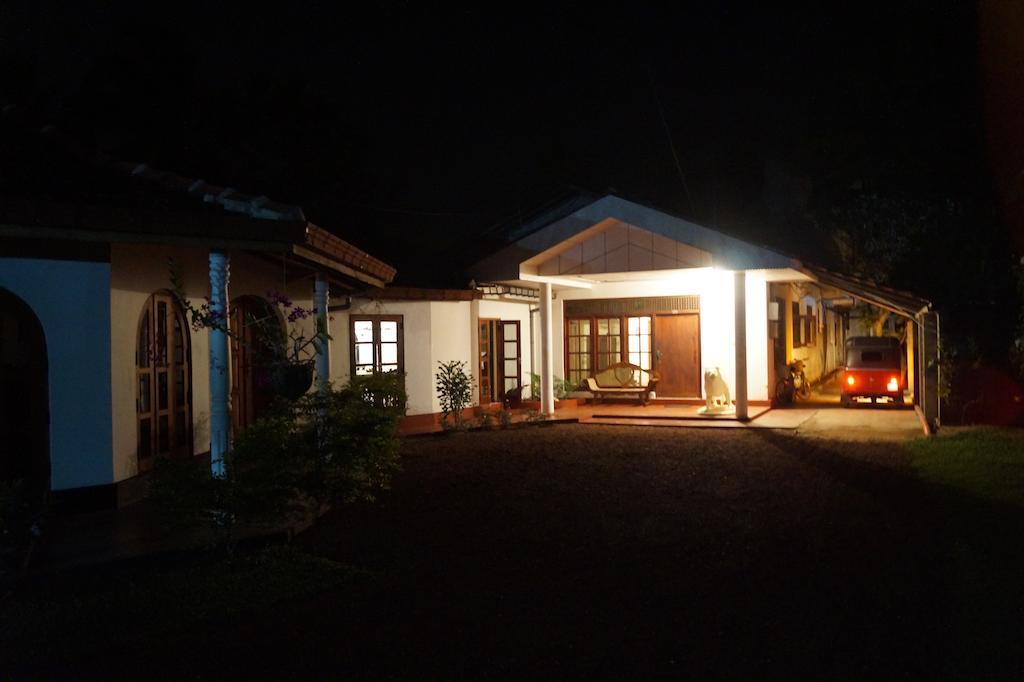 Gaestehaus Isabella Beruwala Bagian luar foto
