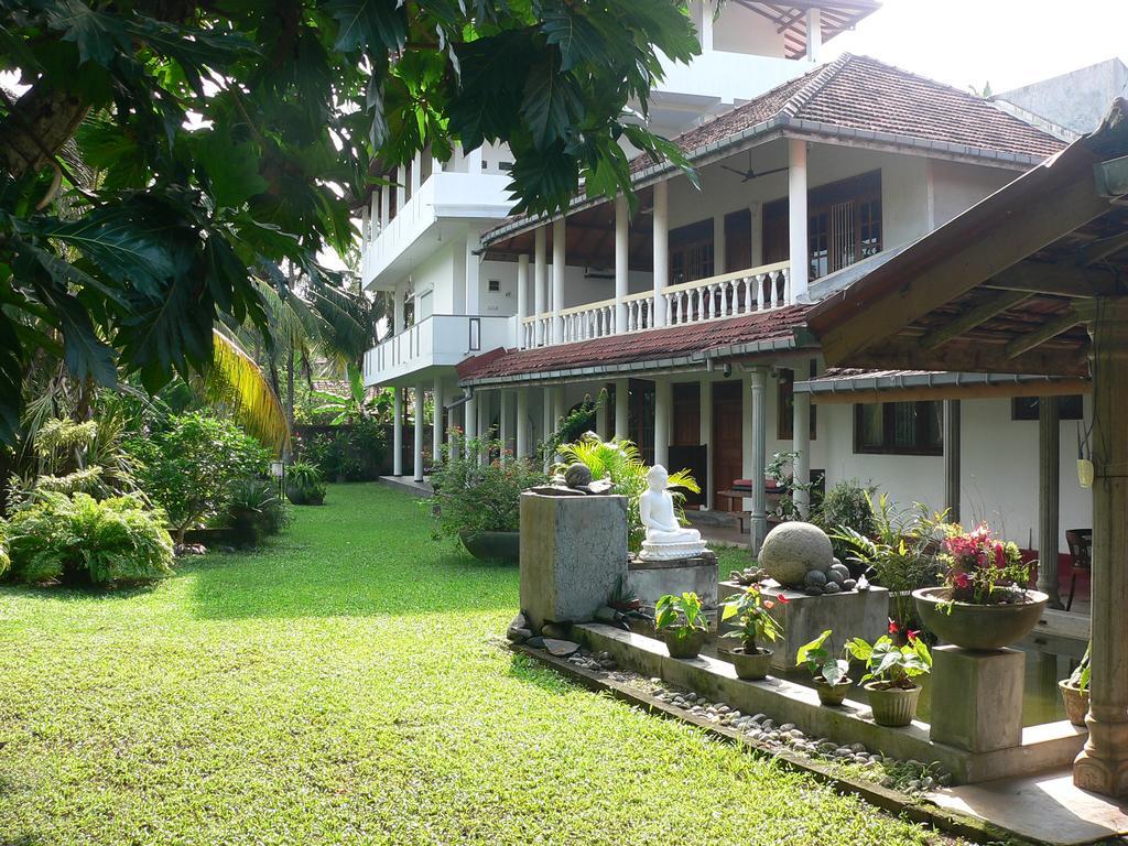 Gaestehaus Isabella Beruwala Bagian luar foto